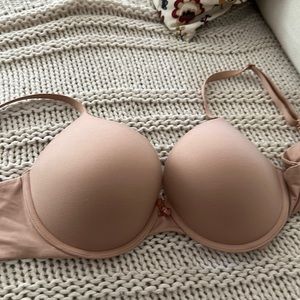 Victoria’s Secret perfect shape padded bra size 36 D barely worn